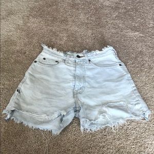 Vintage distressed Levi’s shorts
